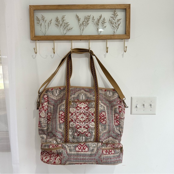 NEW Free People Magic Carpet Weekender Bag Embroidered Beaded NWT - Picture 10 of 12